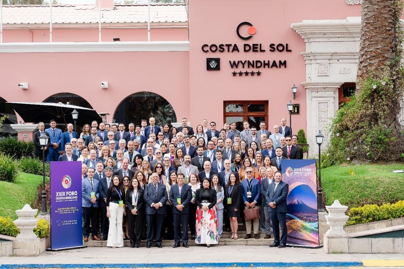 FOGAPI organiza en Arequipa el XXIX Foro Iberoamericano de Sistemas de Garantías y Financiamiento PYMES junto a REGAR